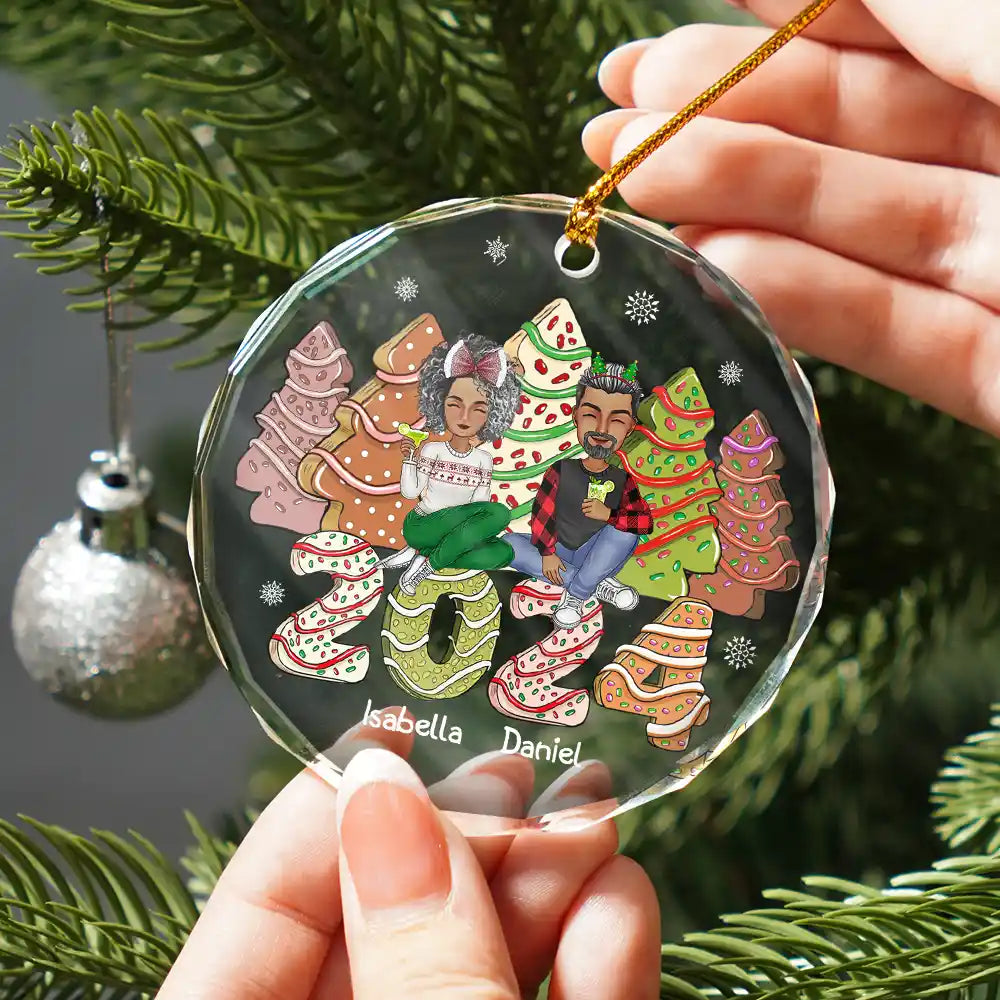 Gift For Couples, Family, Pet Lovers - Family 2024 Cake, Cookie Trees Christmas Gift For Single Parent, Same Gender - Personalized Circle Glass Ornament