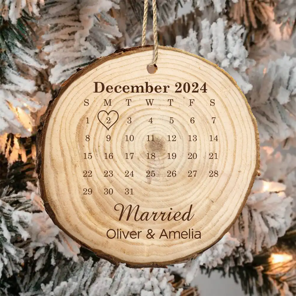 Married Engaged Anniversary Calendar Christmas Couple - Personalized Wood Slice Ornament