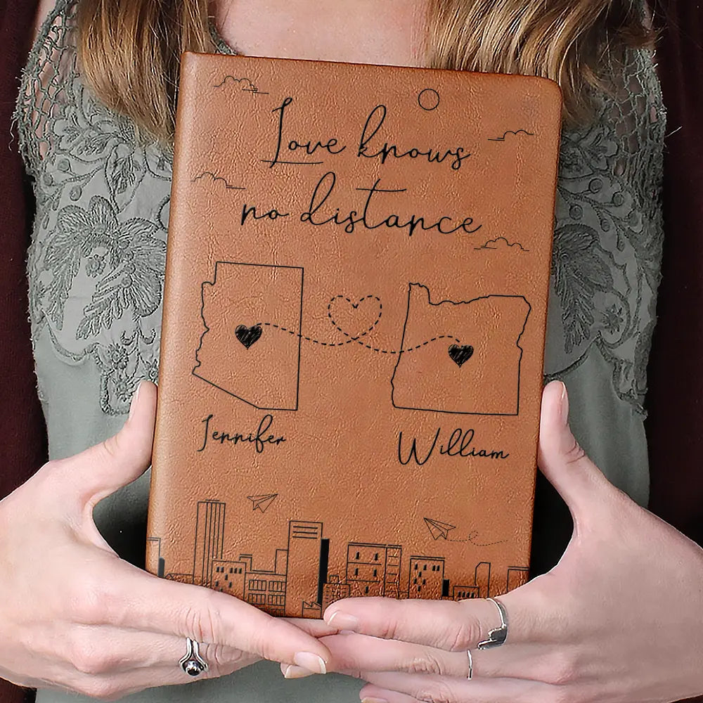 Gift For Couples, Long Distance, Gift For Boyfriend, Gift For Girlfriend - The Story Of Us Long Distance Couple - Personalized Leather Journal