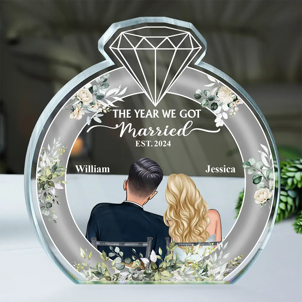 Gift For Couples,Love,Gift For Boyfriend,Gift For Girlfriend,Gift For Husband,Gift For Wife - The Year We Got Engaged - Personalized Custom Shaped Acrylic Plaque