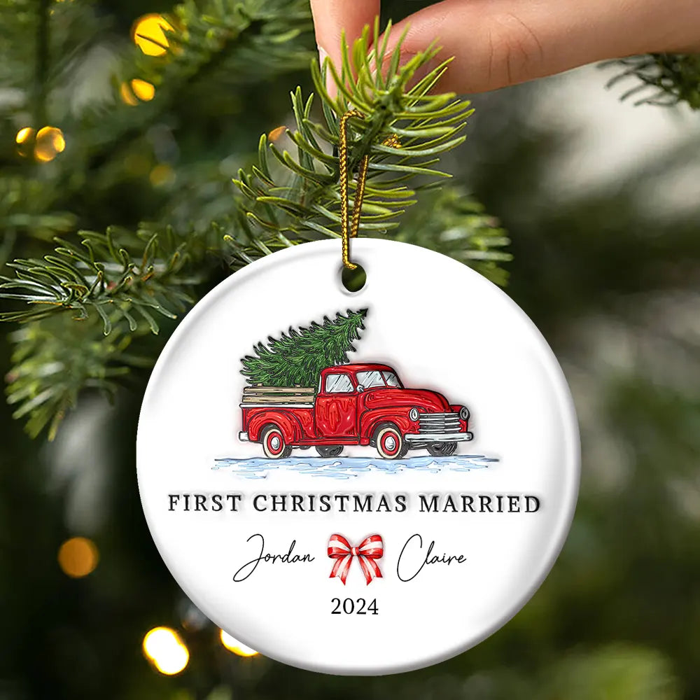 First Christmas Married Couples - 3D Inflated Effect Printed Ornament, Personalized Circle Ceramic Ornament