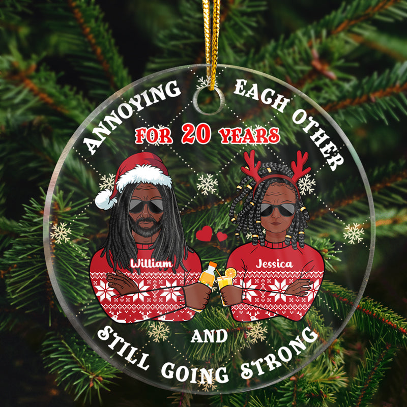 Christmas Old Couple Annoying Each Other - Personalized Custom Circle Acrylic Ornament