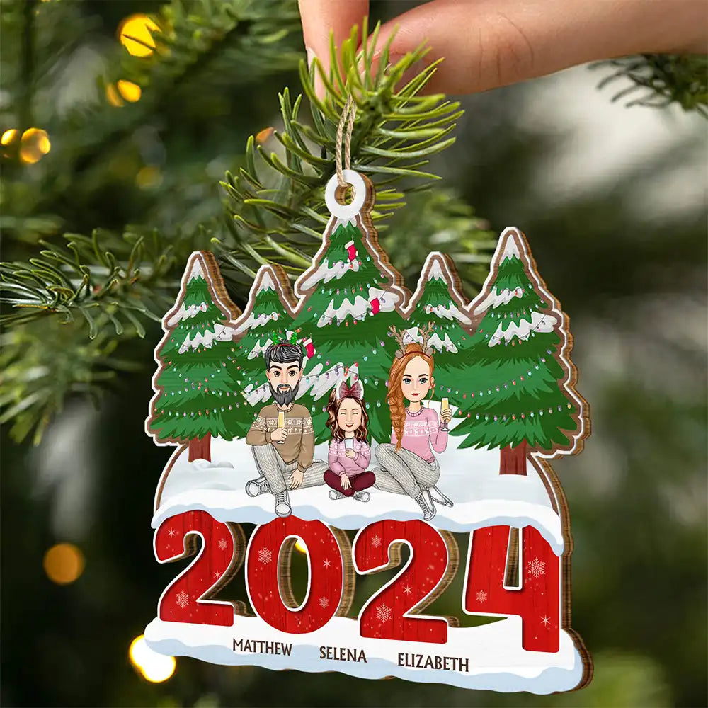 Gift For Couples,Gift For Husband,Gift For Wife,Gift For Boyfriend,Gift For Girlfriend,Parents,Gift For Mother,Gift For Father,Family,Love,Christmas - 2024 Christmas Small Family A Whole Lot Of Love - Personalized Wooden Cutout Ornament