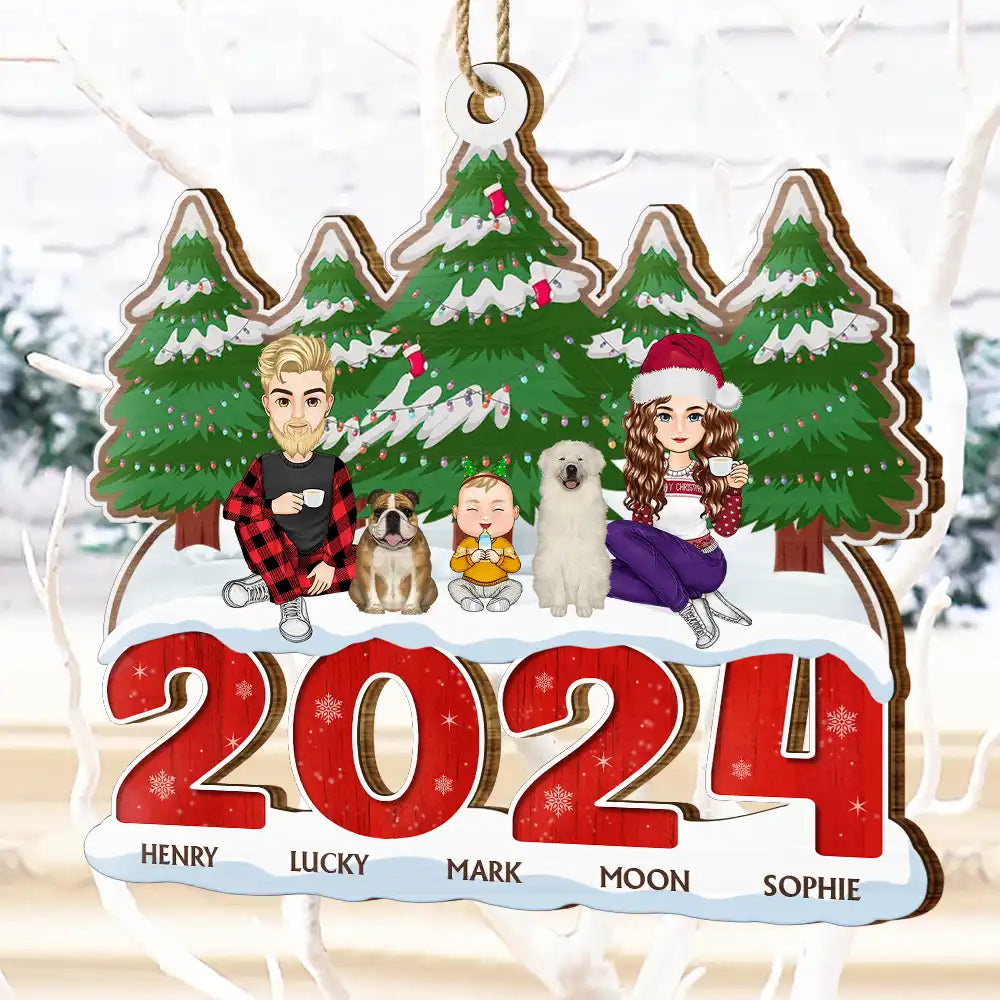 Gift For Couples,Gift For Husband,Gift For Wife,Gift For Boyfriend,Gift For Girlfriend,Parents,Gift For Mother,Gift For Father,Family,Love,Christmas - 2024 Christmas Small Family A Whole Lot Of Love - Personalized Wooden Cutout Ornament