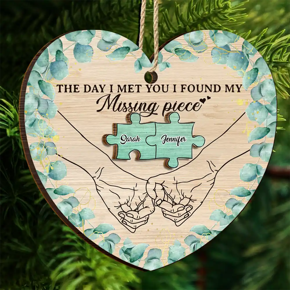 Gift For Couples, Gift For Husband, Gift For Wife, Gift For Boyfriend, Gift For Girlfriend - Holding Hand I Found My Missing Piece Couples - Personalized 2-Layered Wooden Ornament