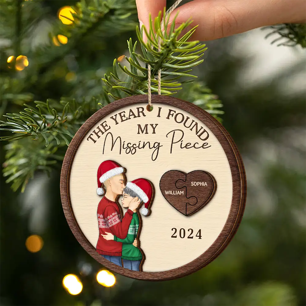 Gift For Couples - The Year I Found My Missing Piece Hugging Couple - Personalized 2-Layered Wooden Ornament