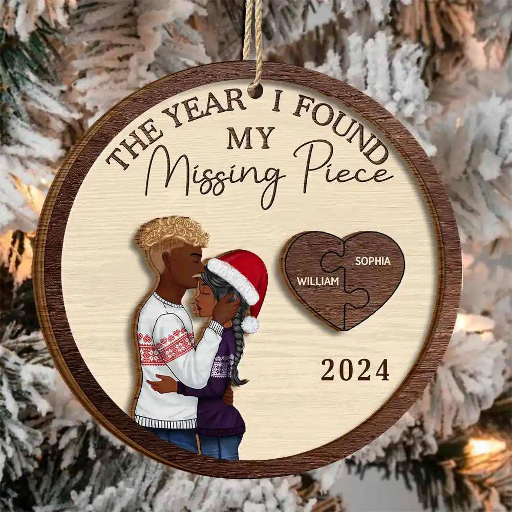 Gift For Couples - The Year I Found My Missing Piece Hugging Couple - Personalized 2-Layered Wooden Ornament