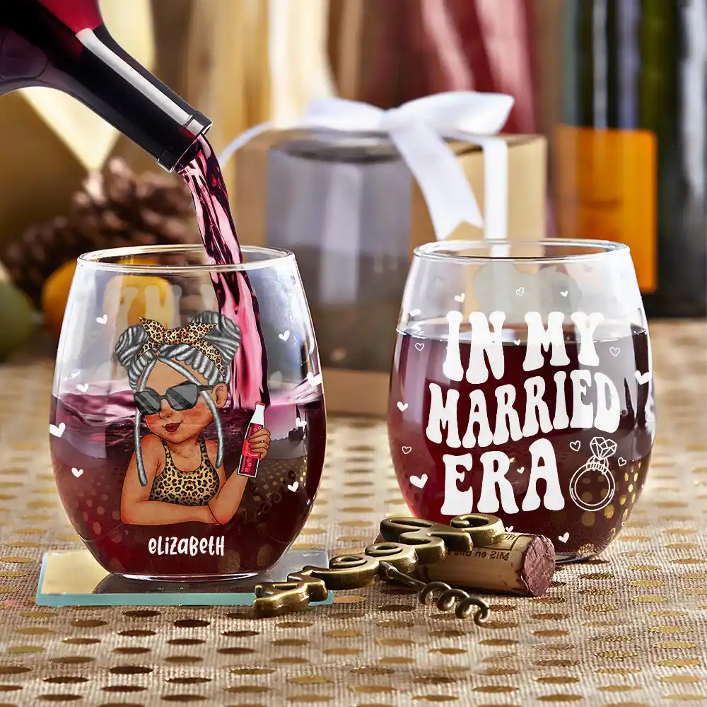 Wedding,Gift For Women,Gift For Wife,Gift For Girlfriend,Love - In My Engaged Era - Personalized Stemless Wine Glass