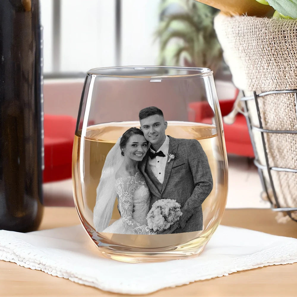 Gift For Couples, Gift For Husband, Gift For Boyfriend, Gift For Wife, Gift For Girlfriend - Custom Photo Greyscale Couples - Personalized Stemless Wine Glass
