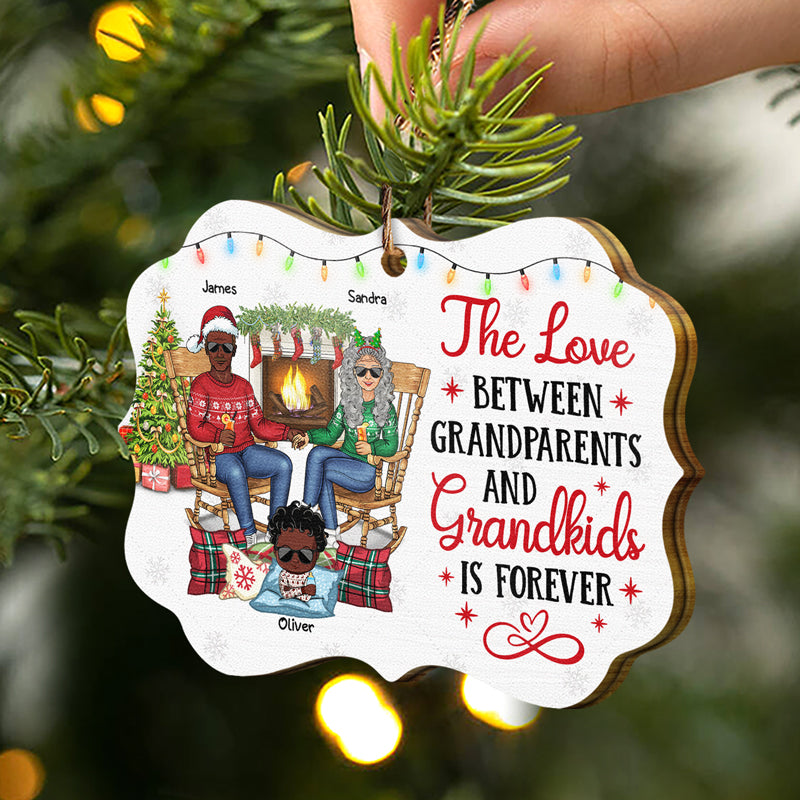 Family The Love Between Grandparents & Grandkids Is Forever - Christmas Gift For Parents & Grandparents - Personalized Wooden Ornament