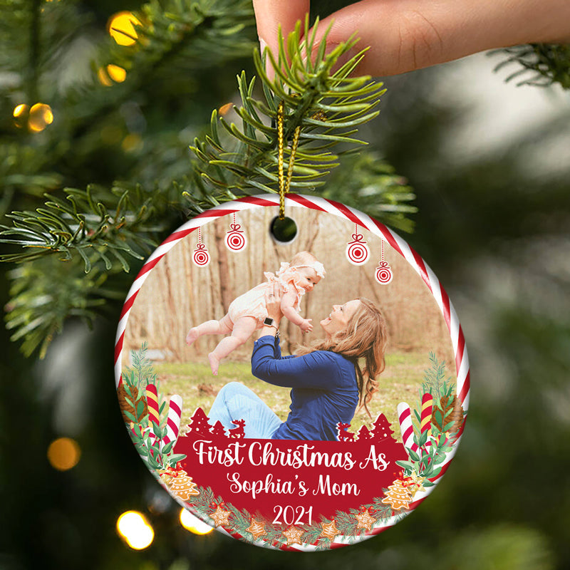 Custom Photo First Christmas As Grandpa Grandma - Christmas Gift For Family - Personalized Custom Circle Ceramic Ornament