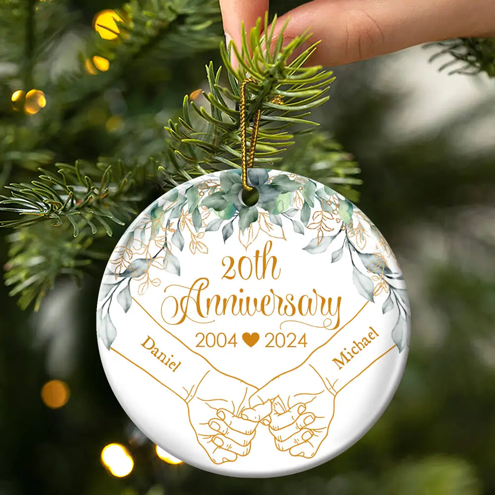 Gift For Couples - Holding Hands Couples Anniversary - Personalized Circle Ceramic Ornament