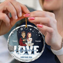 Christmas,Love,Gift For Couples,Gift For Husband,Gift For Wife,Anniversary,Wedding - Love Forever Christmas Cartoon Couple - Personalized Circle Glass Ornament